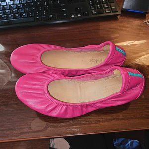 Fushsia Tieks Size 6
